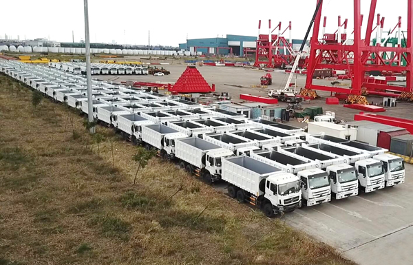 爱游戏体育(中国)官方网站-AYX SPORTS
“互联网+装备制造”再谱“新曲”200台“GEMC”（高漠）工程机械驶向东南亚